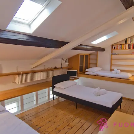 Fuoriporta Affitti Brevi - Gulli Apartament Parma